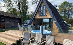 Widgeon Bespoke Cabin Is Lakeside With Private Fishing Peg, Hot Tub Situated At Tattershall Lakes Country Park